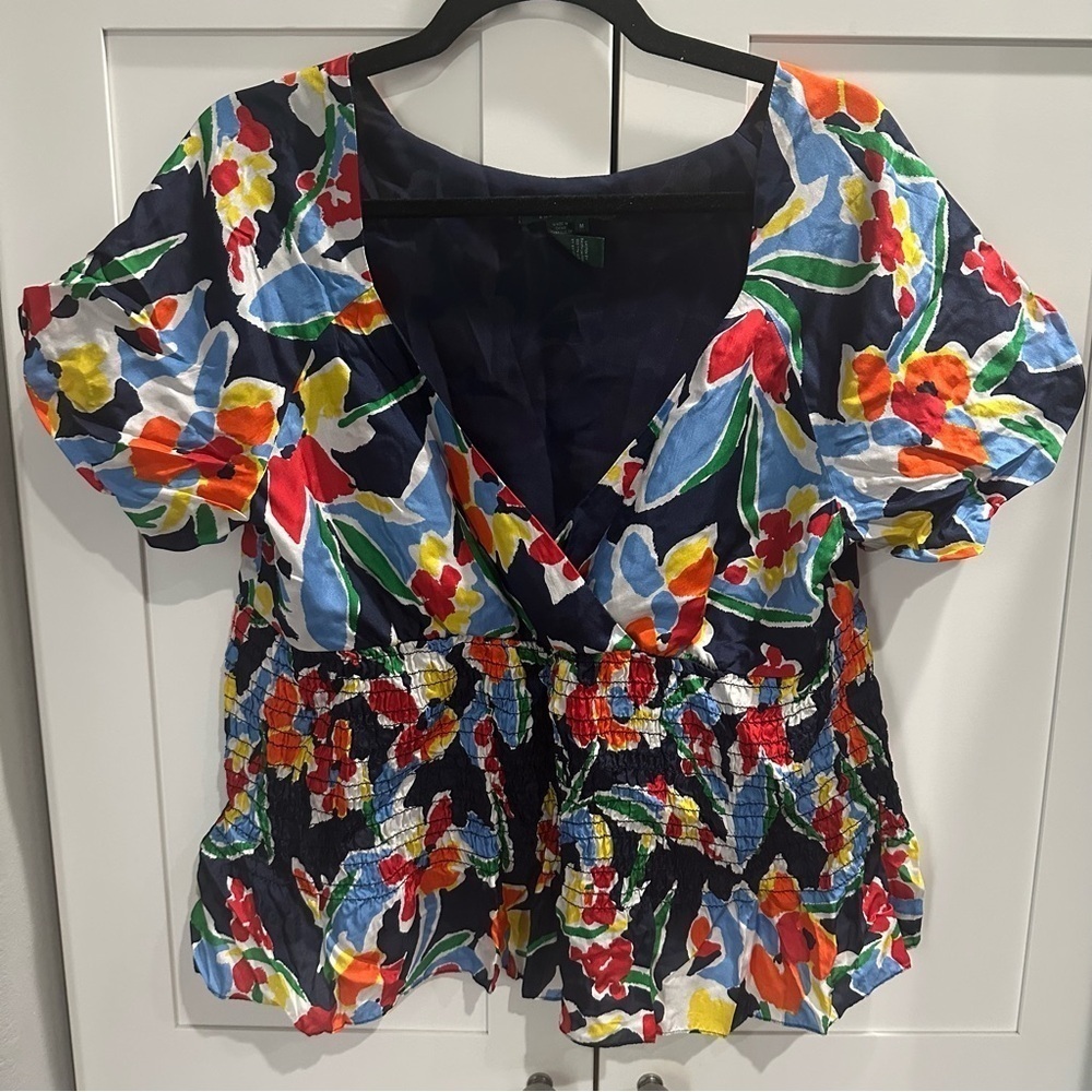 Lauren Ralph Lauren 100% silk floral top size medium peplum babydoll v neck